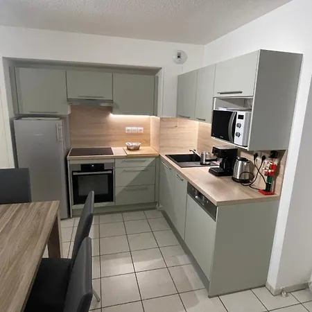 65m² Idealement Place Pour 6 Pers.